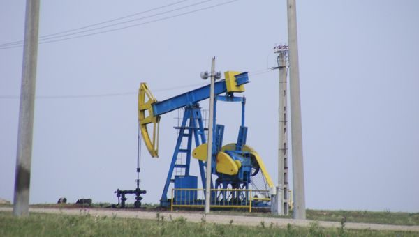 Noi câmpuri petrolifere descoperite pe teritoriul Iranului